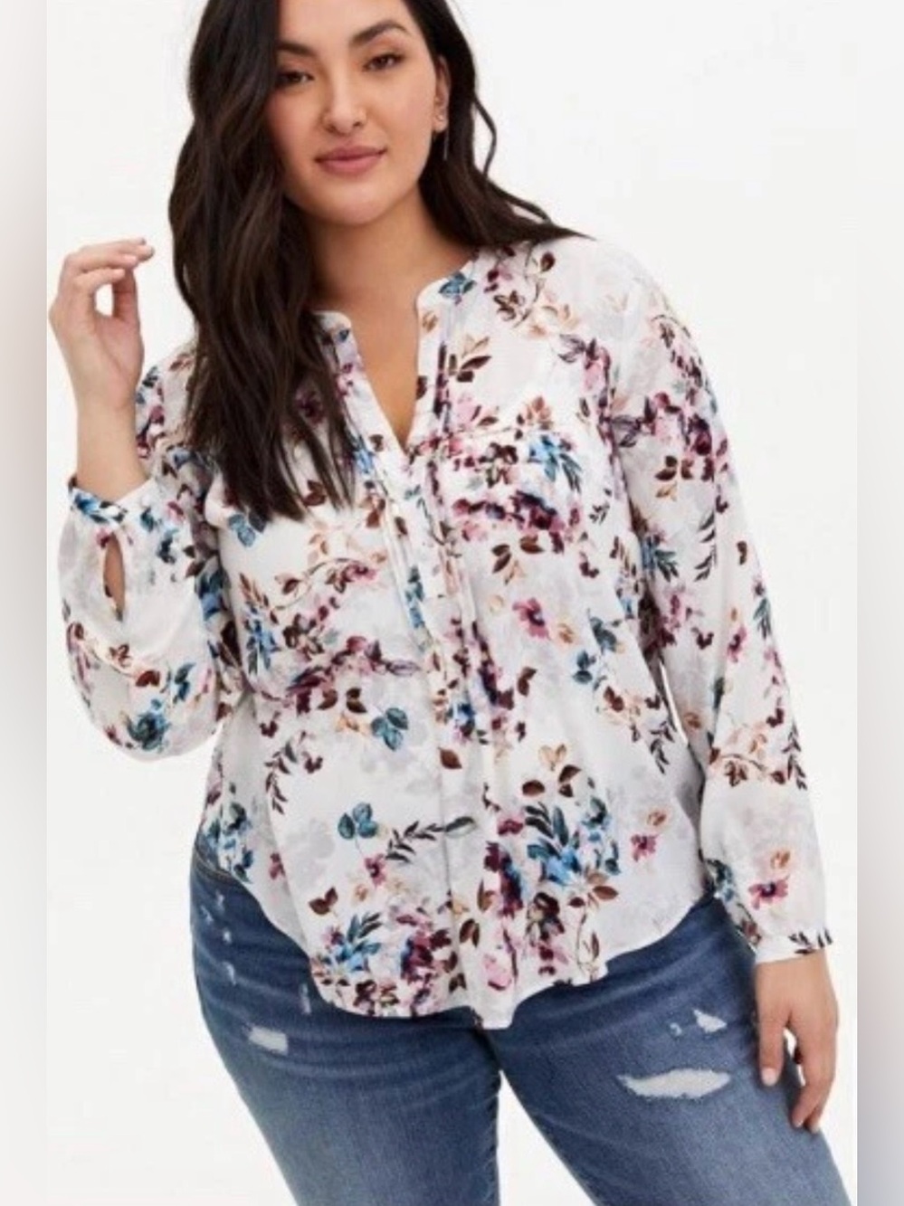 🥀 Torrid White Pink and Blue Floral Pintuck Top